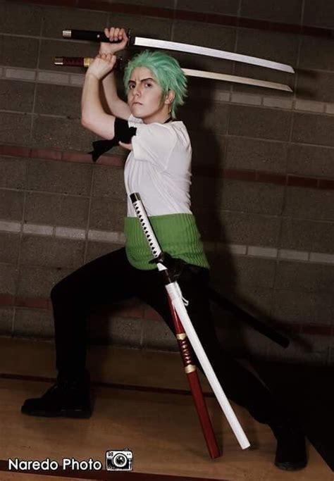 Roronoa Zoro (One Piece) | Cosplay Amino