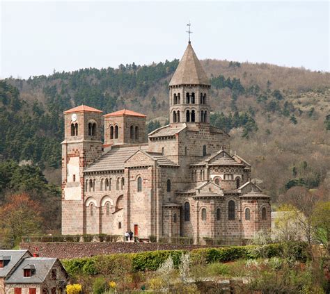 bensozia: Today's Medieval Church: Saint-Nectaire, France