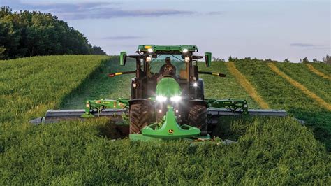 7R Implement Compatibility and Versatility | John Deere US