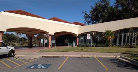 Walkabout With Wheels Blog: Exploring the Harlingen Public Library in Harlingen, Texas