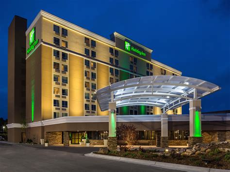 Hotel in Wichita, Kansas Off East I-35 - Holiday Inn