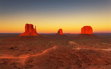 Sunset at Monument Valley | Monument valley, Monument, Landscape