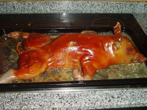 COCHINILLO - LECHON ASADO