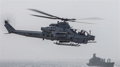 U.S. to give Czechs eight attack, utility helicopters | Reuters