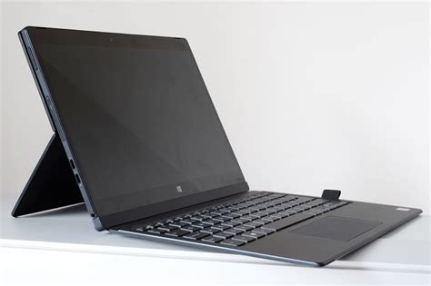 Dell Latitude 12 7000 2-in-1 review: Slick, overpriced, and ...