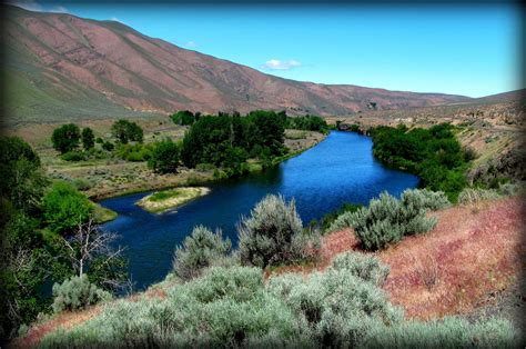 The Yakima River Canyon. Photo by Logan Darrow | Yakima river, Yakima ...