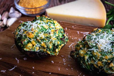 Spinach Stuffed Mushrooms - Recipe Review by The Hungry Pinner