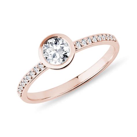 Bezel Diamond Engagement Ring in Rose Gold | KLENOTA