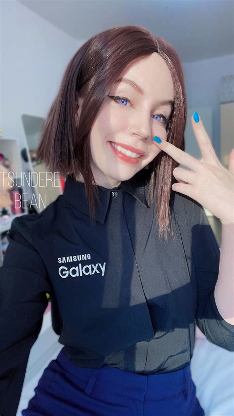 Samsung virtual assistant sam cosplay - questintelligent