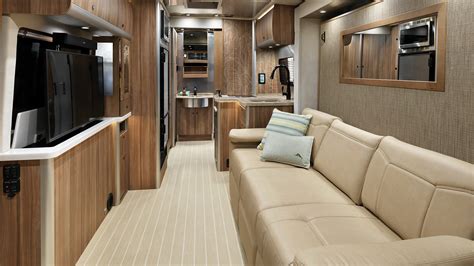 The Best RV Brands in 2022 - Drivin' & Vibin'