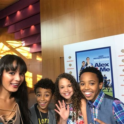 VIPAccessEXCLUSIVE: The Cast Of Nickelodeon's New Show "Cousins For Life" Interview With ...