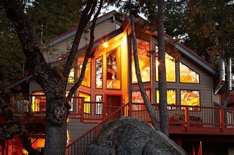 Vrbo-Yosemite-Yosemite-Cabins-Inside-The-Park | Fun Life Crisis