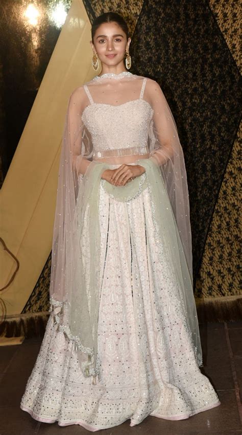 Alia Bhatt’s white chikankari lehenga is a bridal trousseau must-have ...