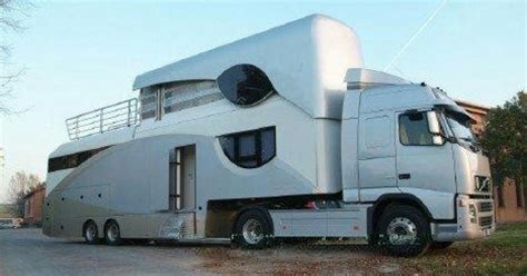 Double Decker! Luxury Converted Horse Trailer