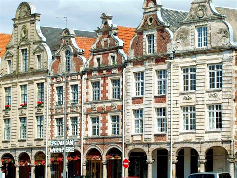 Discover the fabulous Flemish Arras Squares - French Moments