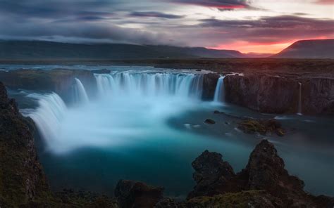 godafoss-2880x1800-waterfalls-iceland-1148 - Wall Paper