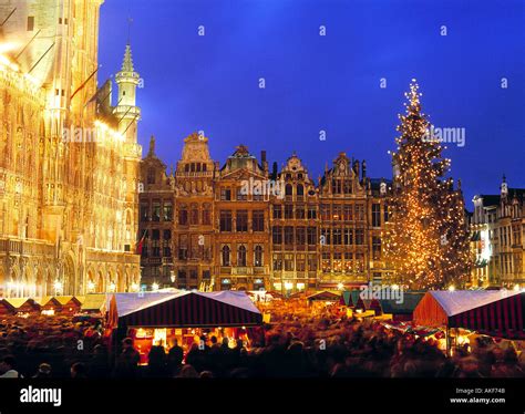 Brussels, Grand Place, Christmas Market Stock Photo: 1308490 - Alamy