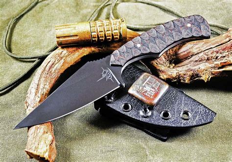 GUNS Magazine Toor Knives - GUNS Magazine