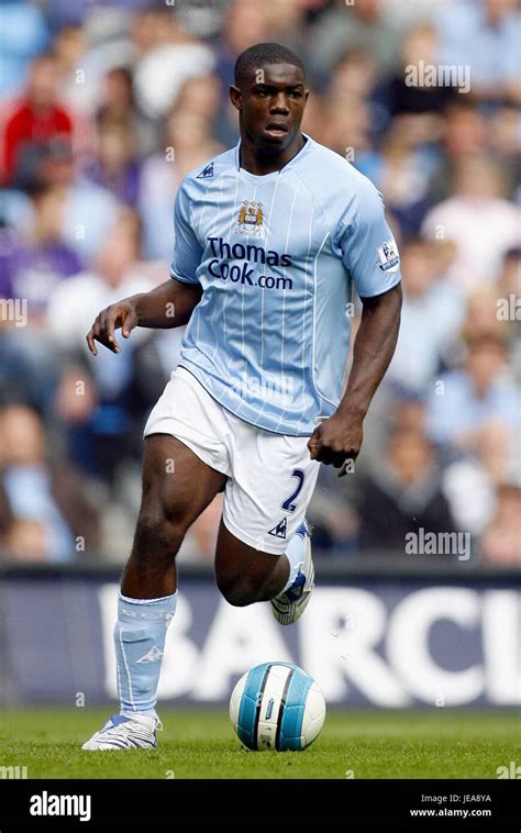 MICAH RICHARDS MANCHESTER CITY FC CITY OF MANCHESTER STADIUM MANCHESTER ...