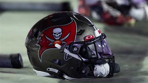 Buccaneers Make Series of Roster Moves | Yardbarker