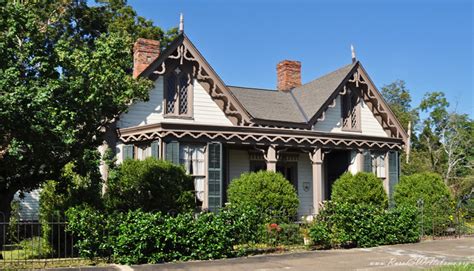 Ashe Cottage at Demopolis, AL (built ca. 1832 & remodeled 1858; listed on the NRHP and ARLH ...