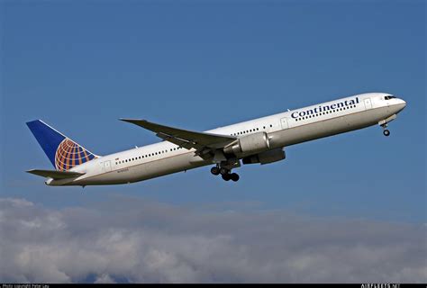 Continental Airlines Boeing 767 N76055 (photo 25558) | Airfleets aviation