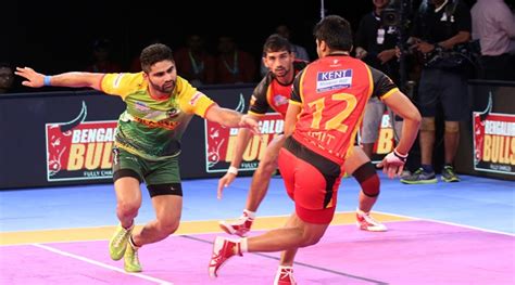 Pro Kabaddi 2017: ‘Dupki King’ Pardeep Narwal sinks ailing Bengaluru ...