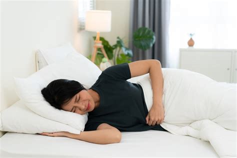 What is the best sleeping position to aid digestion? - GG2