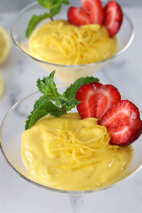 Zabaglione {Easy and Luxurious Italian Custard}