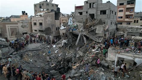 Gaza death toll mounts as healthcare collapses under Israeli siege : Peoples Dispatch