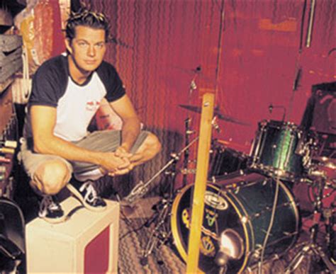 Adrian Young of No Doubt | Modern Drummer Magazine