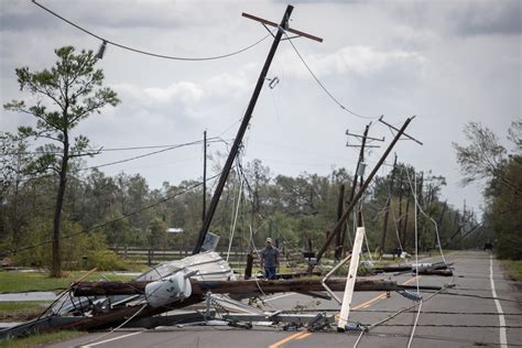 Dioceses in Hurricane Laura’s path report damage, but hard to gauge for now | America Magazine