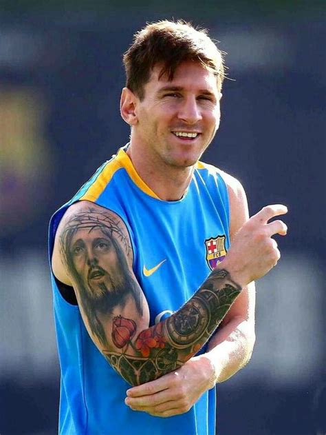 Pin de Vanessa Bohorquez en Lionel & Thiago Messi | Tatuaje de messi, Tatuajes de leo messi ...