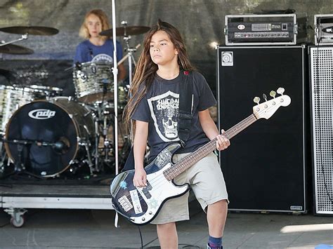 Korn recruit Metallica bassist's 12-year-old son for South America tour ...