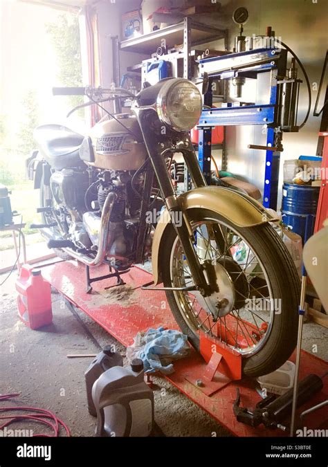 Triumph Motorcycle Restoration | Reviewmotors.co