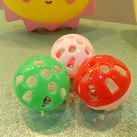 5pcs/set Plastic Pet Cat Sound Toy Cat Toys Hollow Out Round Pet Colorful Playing Throw Ball ...