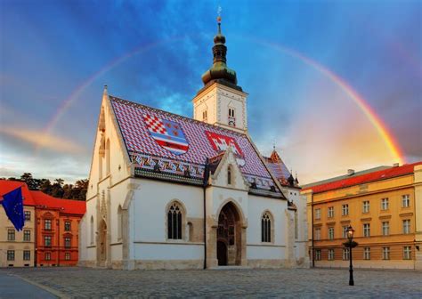 Zagreb kyrka - St Mark arkivfoto. Bild av oklarheter - 45513820