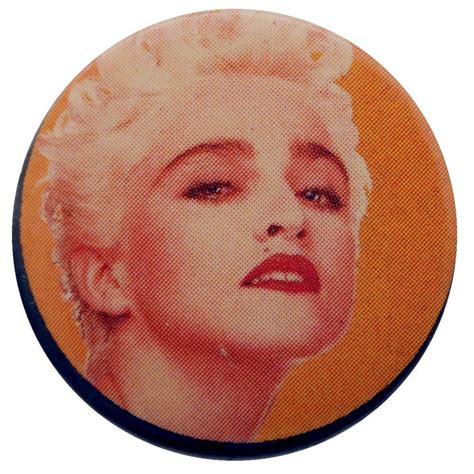 Madonna - Chin Up Button Badge