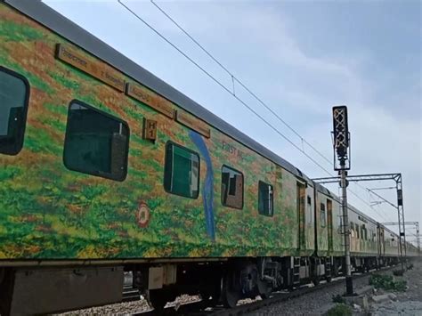 Is Duronto Express Really That Good? - Glossnglitters