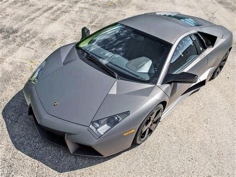 Model Perspective: Lamborghini Reventón