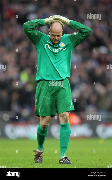 BRAD FRIEDEL ASTON VILLA V MANCHESTER UNITE WEMBLEY STADIUM LONDON ENGLAND 28 February 2010 ...