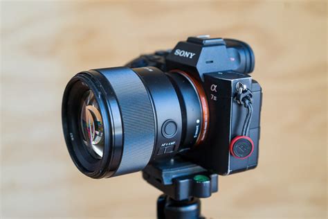 Sony 85mm f/1.8 Review | Great Value Portrait Lens