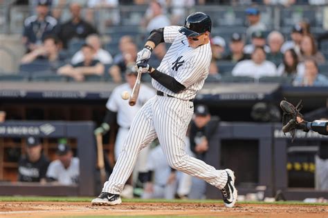 New York Yankees' Anthony Rizzo Dealing With Injury - Sports ...