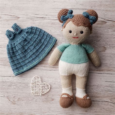 Lilly and May dolls pattern by Claire Fairall Designs | Oyuncak, Bebek