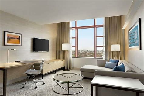 DoubleTree Suites By Hilton Boston - Cambridge