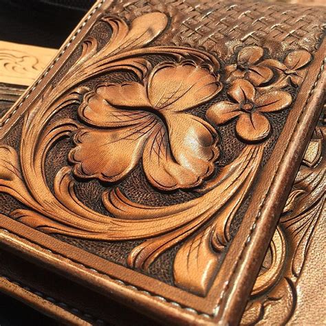 Wallets make great gifts | Leather tooling patterns, Leather art, Leather working patterns