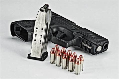 Stoeger STR-9SC Subcompact Striker-Fired Auto Pistol: Full R - Shooting Times