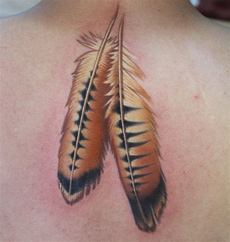 200以上 red tailed hawk feather tattoo 933239-Redtail hawk feather tattoo ...