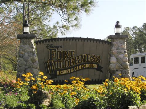 File:Disney's Fort Wilderness Resort and Campground sign.jpg - Wikipedia, the free encyclopedia