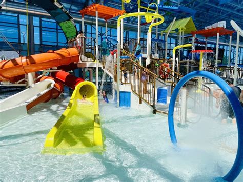 6 totally epic indoor water parks in Texas